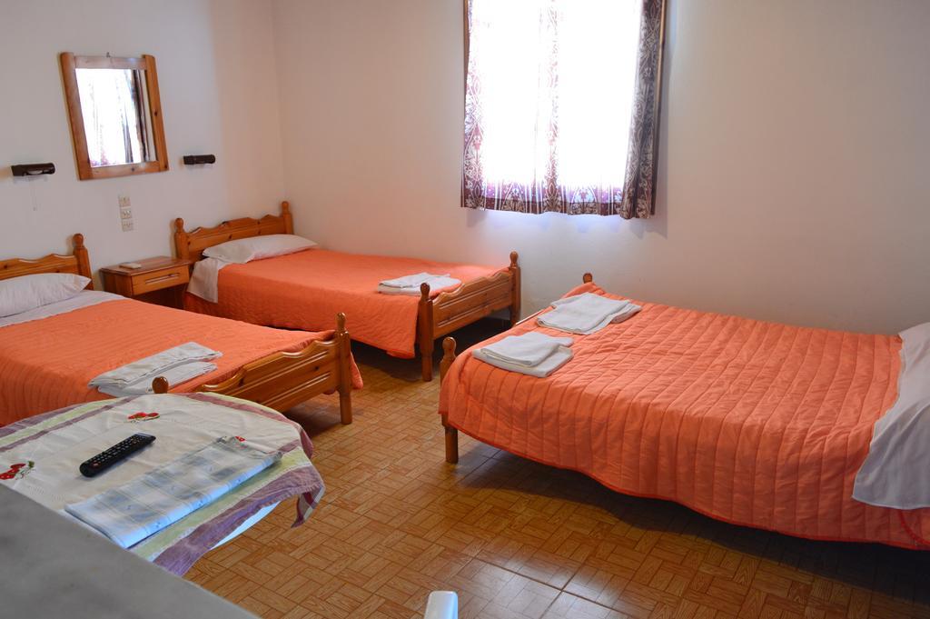 Beach Bungalows Kypseli الغرفة الصورة