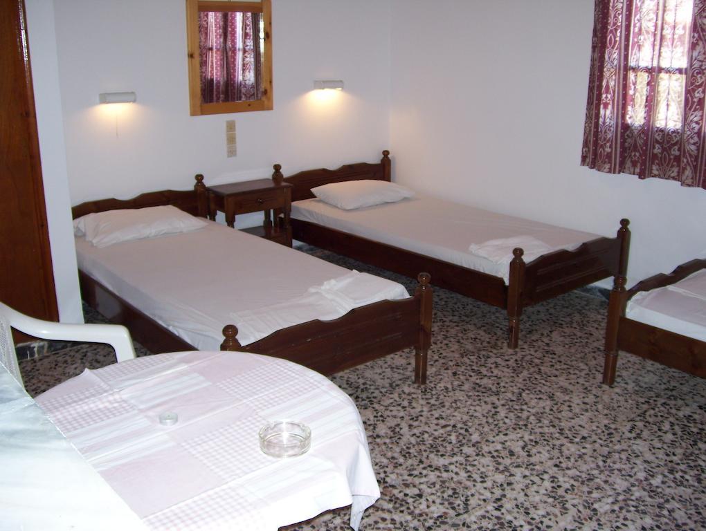 Beach Bungalows Kypseli الغرفة الصورة